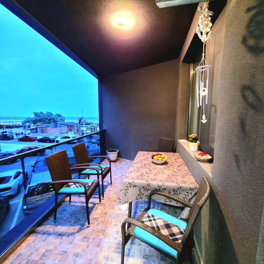 Zen Garden Apartament De Lux Nou Pe Malul Marii Constanţa Esterno foto